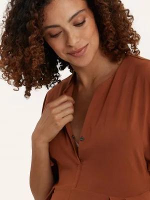 Filipa_Nursing_Jumpsuit_Front_Detail