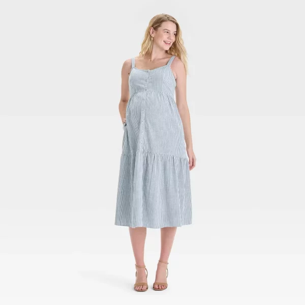 Cozymomstyle Button-Front Tiered Midi Maternity Dress