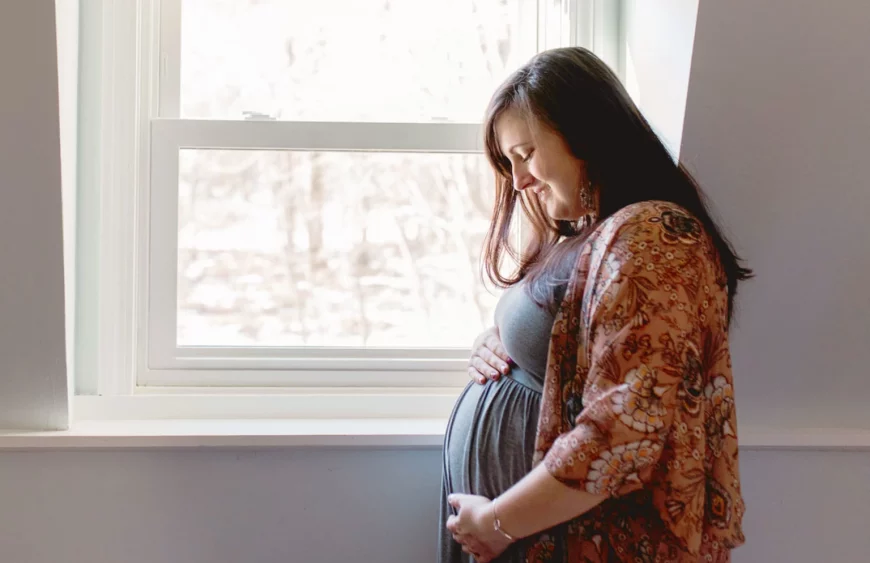 how-to-build-your-plus-size-maternity-wardrobe-header