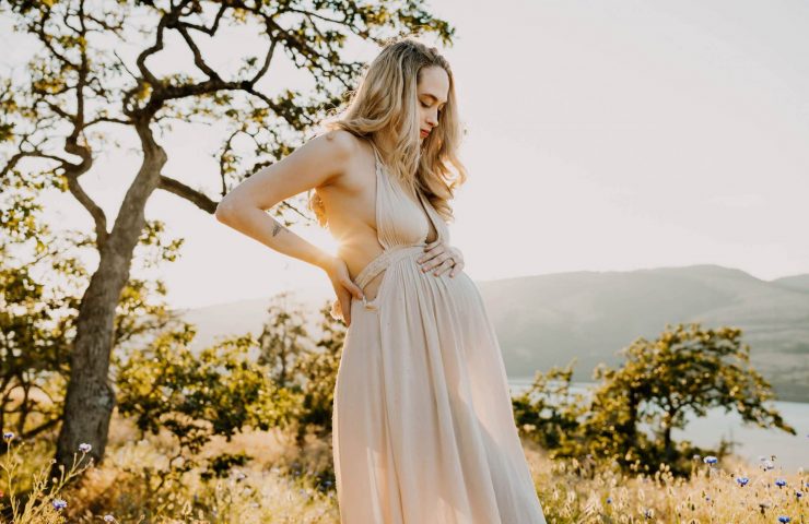 what-to-wear-for-maternity-photos